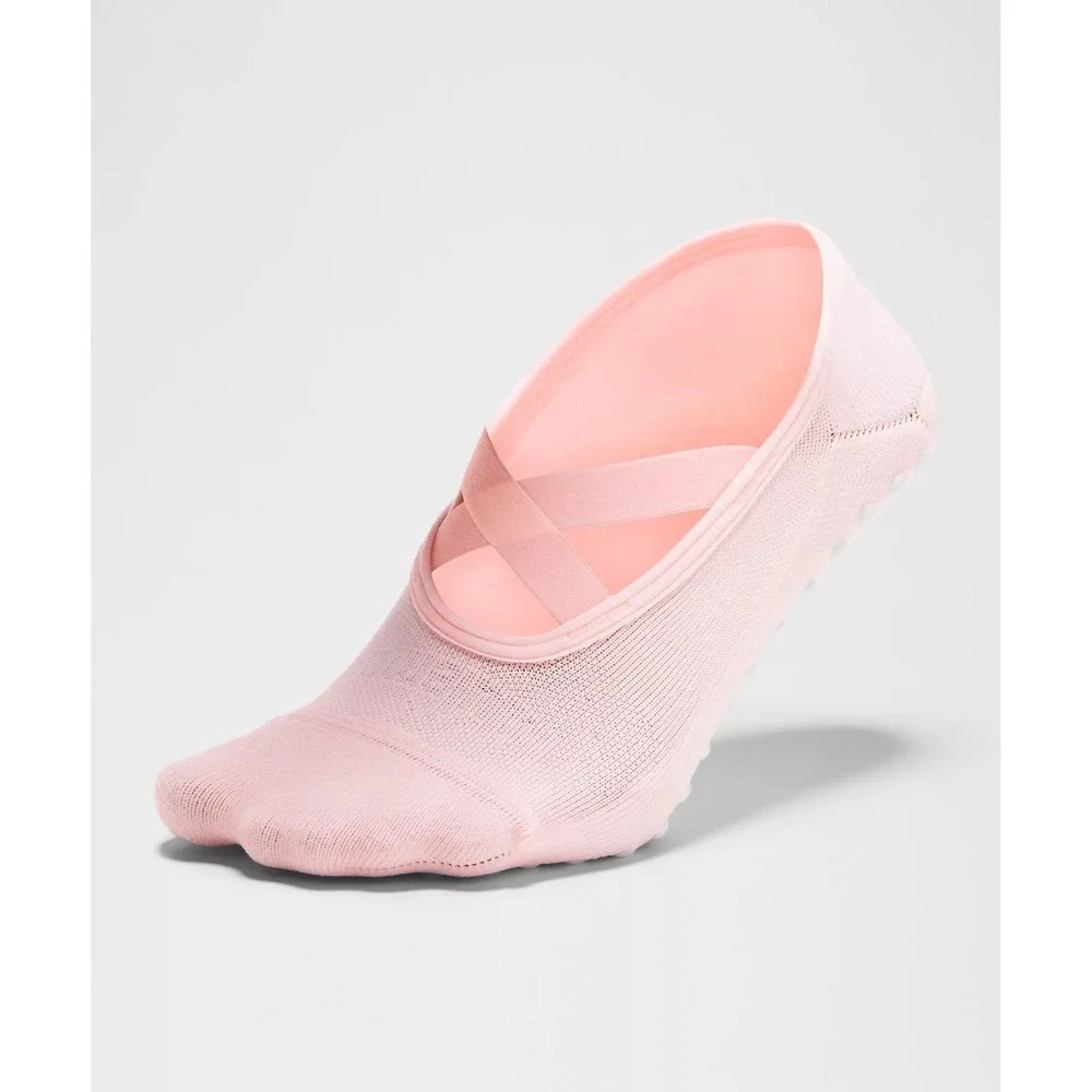 Lululemon-Unisex Find Your Balance Grip Socks *Strappy-Pink Pearl Size XL